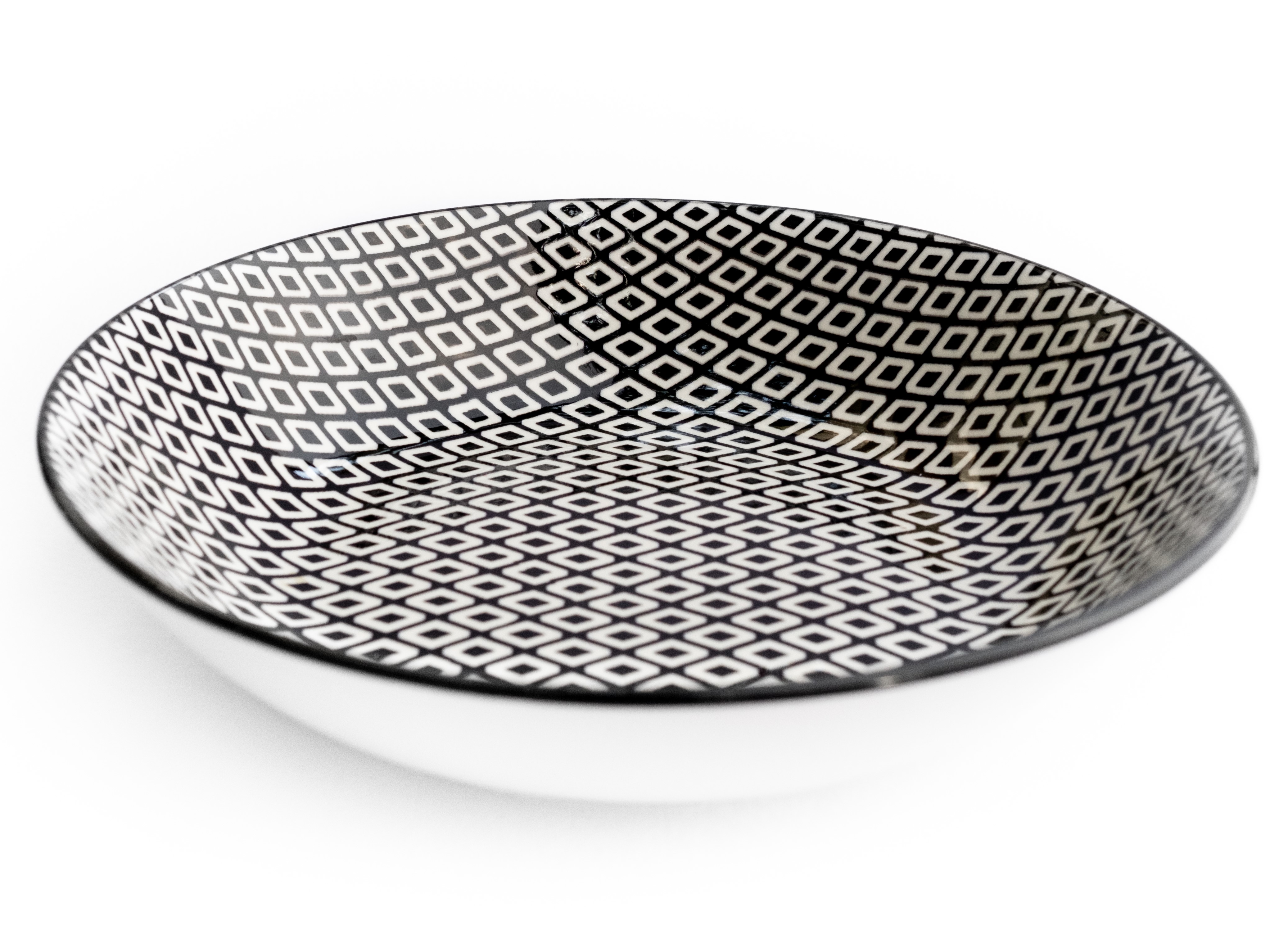 Argyle Coupe Plate (Black) Argyle Coupe Plate (Black)